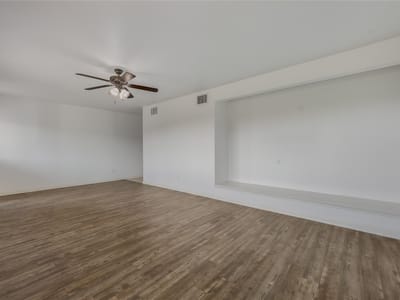 Property photo 5 at 445 Venture BLVD - 4 bed 3 bath home