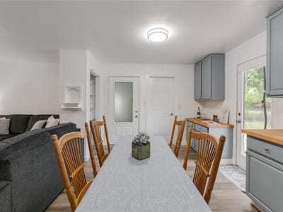 Primary bedroom at 445 W Vaughan St - 3 bed 2 bath home