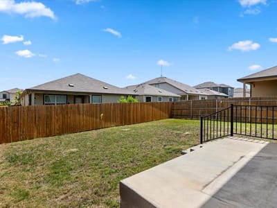Primary bedroom at 448 Perfect World LOOP - 4 bed 2 bath home
