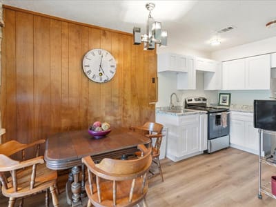Primary bedroom at 45 Cypress Fairway VLG - 1 bed 2 bath home