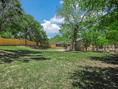 Photo 5 - 4508 Craigwood DR Photo 5 of 18 at 4508 Craigwood DR - 3 bed 2 bath home