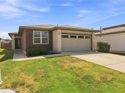 Property photo 5 at 453 Agave Azul WAY - 4 bed 2 bath home