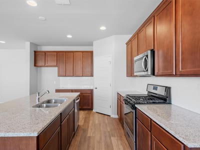 Property photo 4 at 453 Gaida LOOP - 4 bed 3 bath home