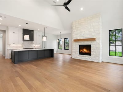 Property photo 5 at 458 Heidi CIR - 4 bed 4 bath home