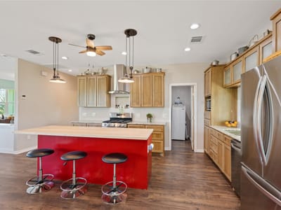 Property photo 3 at 459 E Ridge LN - 5 bed 5 bath home
