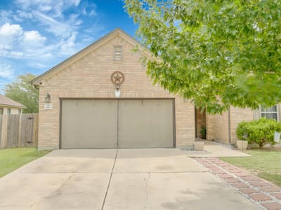Living area at 460 Waterleaf BLVD - 3 bed 2 bath home