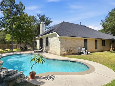 Photo 3 of 33 at 4605 Eagle Feather DR - 4 bed 2 bath home