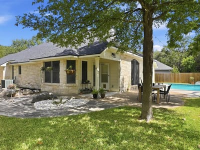 Photo 4 of 33 at 4605 Eagle Feather DR - 4 bed 2 bath home