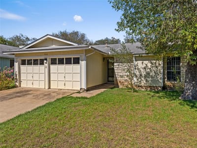 Photo 3 of 33 at 4606 Borage DR - 3 bed 2 bath home