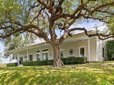 Property photo 5 at 4607 R O Dr - 7 bed 5 bath home