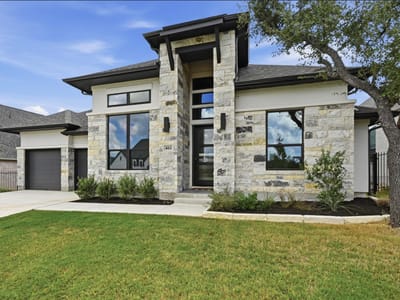 Photo 3 of 40 at 461 Leaning Rock RDG - 4 bed 4 bath home
