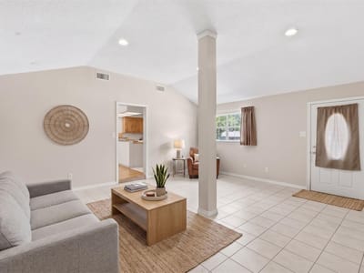 Primary bedroom at 4611 S 2nd ST - 3 bed 2 bath home