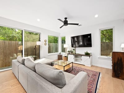 Property photo 4 at 4617 Englewood DR Unit #2 - 2 bed 2 bath home