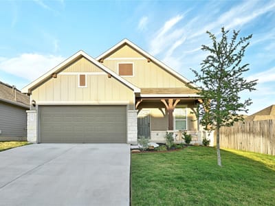 Living area at 462 Tree Nut LOOP - 3 bed 2 bath home