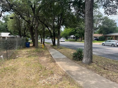 Property photo 2 at 4621 Menchaca RD - Park Forest Sec 01, Austin, TX