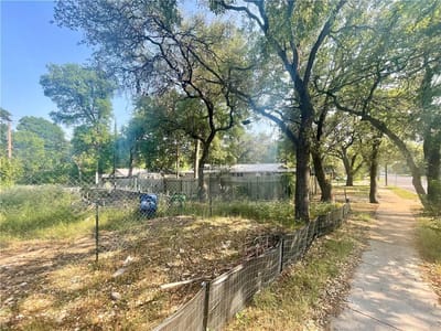 Property photo 4 at 4621 Menchaca RD - Park Forest Sec 01, Austin, TX