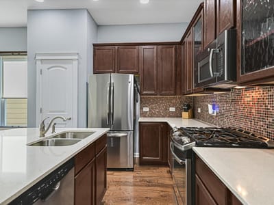 Property photo 5 at 4644 Page ST - 2 bed 2 bath home