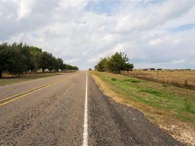 Photo 4 of 34 at 4646 Fm 2679 RD - Burton, Burton, TX