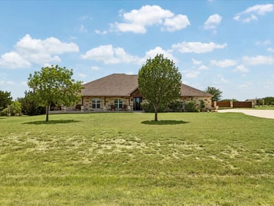 Living area at 466 Chama TRCE - 4 bed 2 bath home
