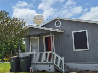 Kitchen at 468 W Washington (2 lots) ST - 3 bed 1 bath home