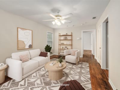 Living area at 4701 Leslie Ave - 3 bed 1 bath home
