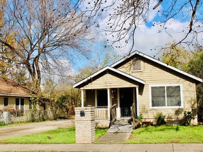 Photo 3 of 19 at 4704 Gonzales St - 3 bed 1 bath home
