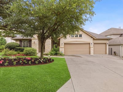 Living area at 4705 Gallego CIR - 4 bed 3 bath home