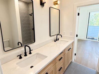 Photo 4 of 24 at 4709 Depew Ave Unit #2 - 3 bed 2 bath home