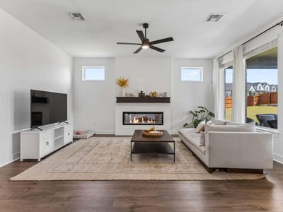 Property photo 3 at 471 Diamondleaf DR - 5 bed 4 bath home