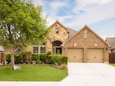 Living area at 471 Wilderness WAY - 4 bed 3 bath home
