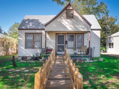 Primary bedroom at 4710 Ramsey Ave - 2 bed 1 bath home
