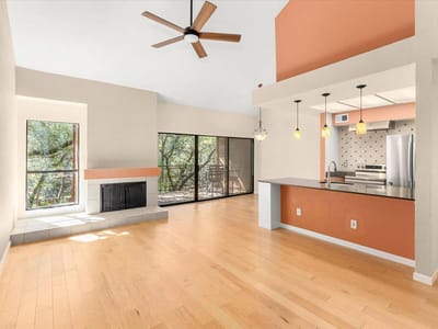 Living area at 4711 Spicewood Springs RD Unit #4-222 - 1 bed 1 bath home