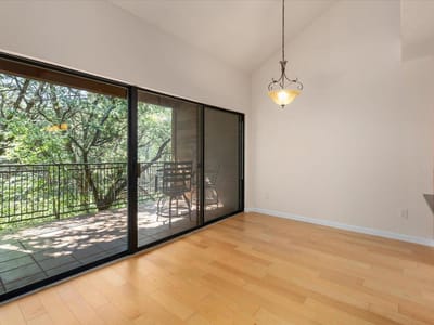 Primary bedroom at 4711 Spicewood Springs RD Unit #4-222 - 1 bed 1 bath home
