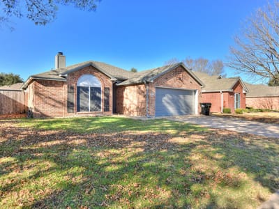 Kitchen at 4714 Buckskin TRL - 3 bed 2 bath home