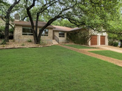 Photo 3 of 39 at 4724 Palisade DR - 3 bed 3 bath home