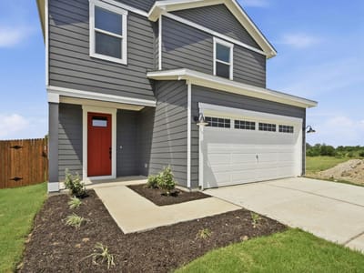 Property photo 2 at 475 Ebbsfleet DR - 3 bed 2 bath home