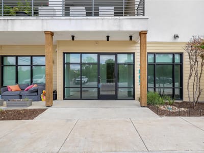 Living area at 4801 Springdale RD Unit #1005 - GravityATX, Austin, TX