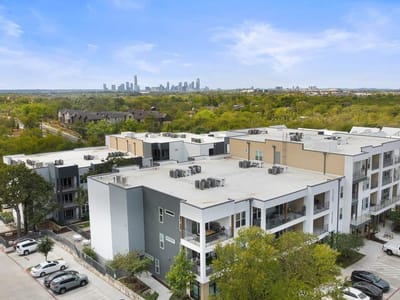 Primary bedroom at 4801 Springdale RD Unit #1106 - 1 bed 1 bath home