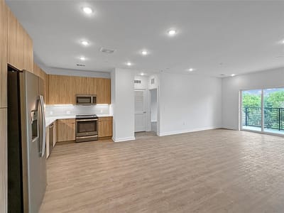 Photo 5 - 4802 S Congress Ave Unit #324 Photo 5 of 29 at 4802 S Congress Ave Unit #324 - 2 bed 2 bath home