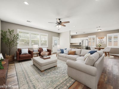 Living area at 4805 Louis Ave - 4 bed 2 bath home