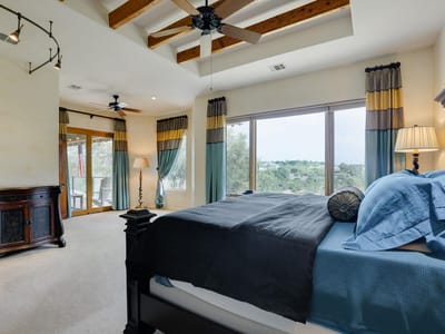 Living area at 4806 Creek Meadow CV - 3 bed 2 bath home