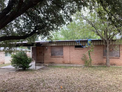 Photo 2 of 14 at 4809 Eastdale DR - 3 bed 1 bath home