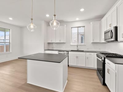 Property photo 4 at 481 Bristlecone BND - 4 bed 3 bath home
