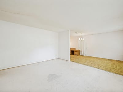 Property photo 4 at 4814 Woodview Ave - 3 bed 1 bath home
