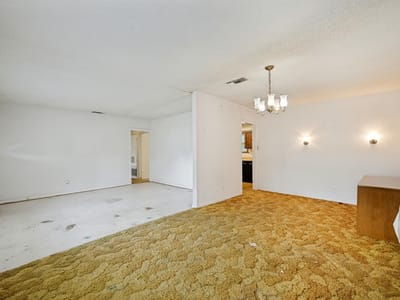 Property photo 5 at 4814 Woodview Ave - 3 bed 1 bath home