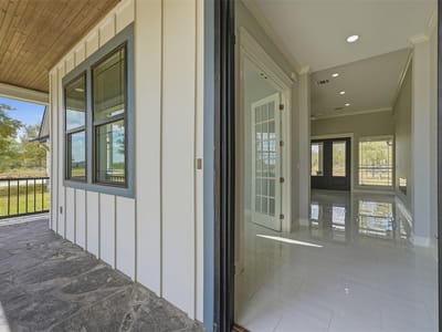 Photo 4 of 34 at 485 Post Oak Street - 4 bed 3 bath home