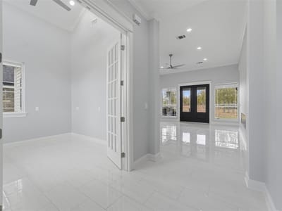 Photo 5 of 34 at 485 Post Oak Street - 4 bed 3 bath home