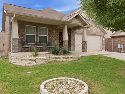 Living area at 486 Pond View PASS - 4 bed 3 bath home