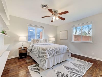 Photo 5 of 34 at 4900 Eastdale DR - 3 bed 1 bath home