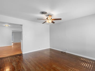 Property photo 3 at 4900 Eastdale DR - 3 bed 1 bath home